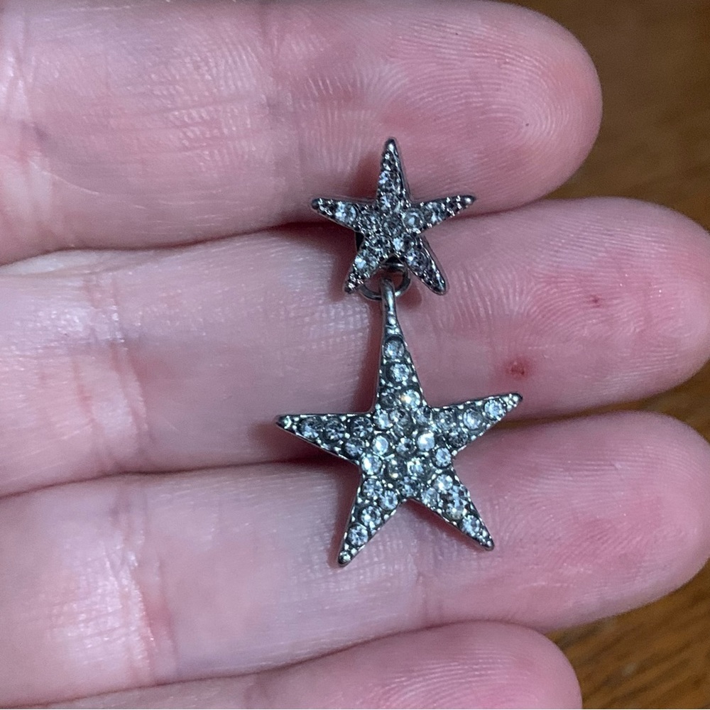 Double star ⭐️ earrings with gems
